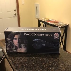 Pro LCD Hair Curler
